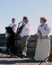 Essenthia Mustaparta-juhlissa elokuussa 2011