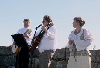 Mustaparta esitys elokuussa 2011